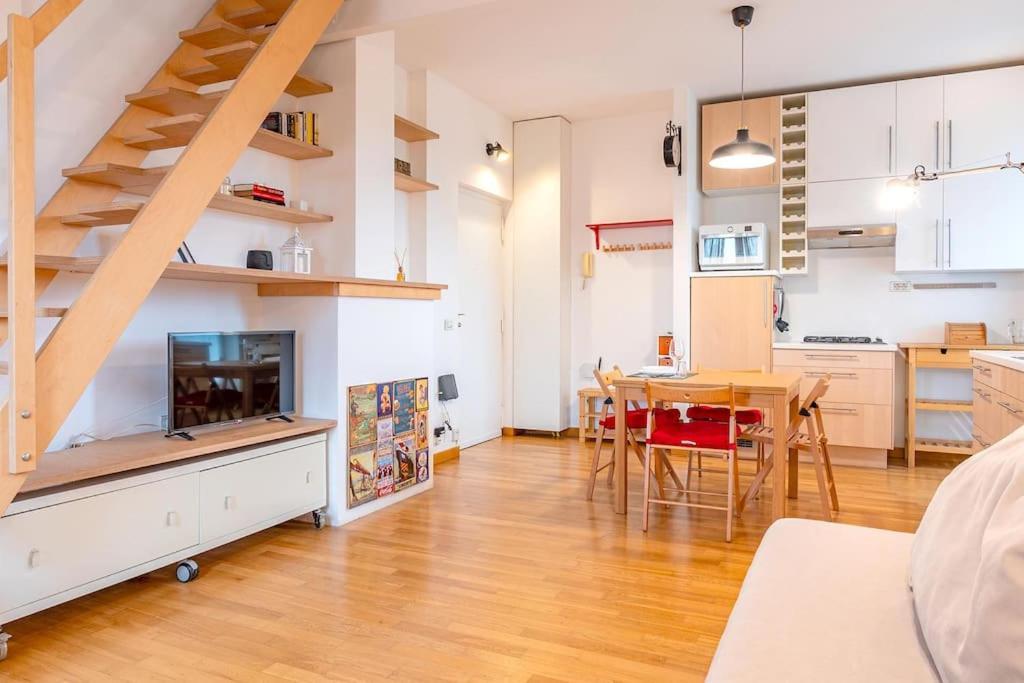 Guest Planet - Grazioso Bilocale Bande Nere M1 Lejlighed Milano Eksteriør billede